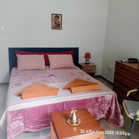 Cozy & Bright Home 50M From Subway -Agios Antonios أثينا المظهر الخارجي الصورة