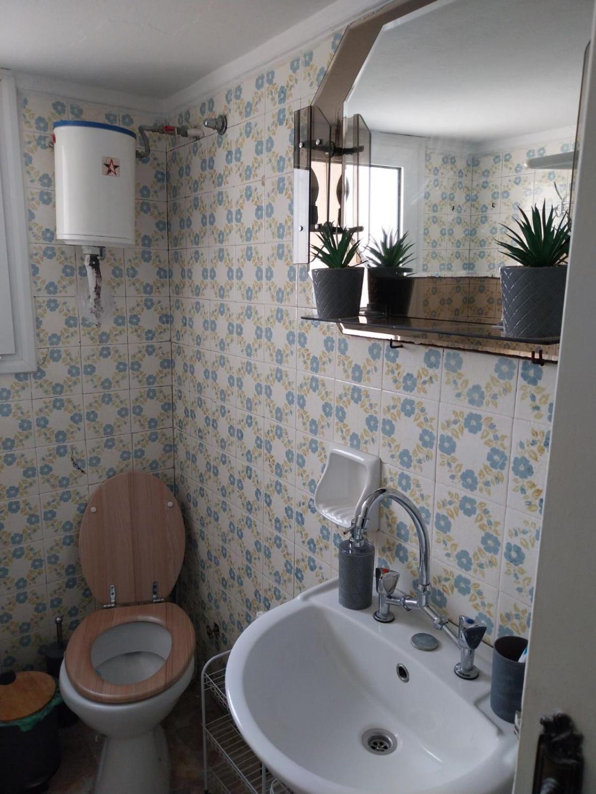 Cozy & Bright Home 50M From Subway -Agios Antonios أثينا المظهر الخارجي الصورة
